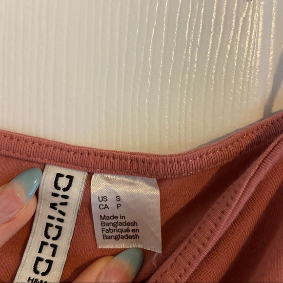 basic cropped tank - Picture 4 of 4